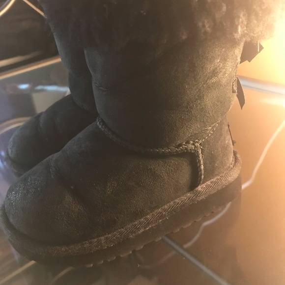 Little girl black ugg boots - Picture 3 of 6